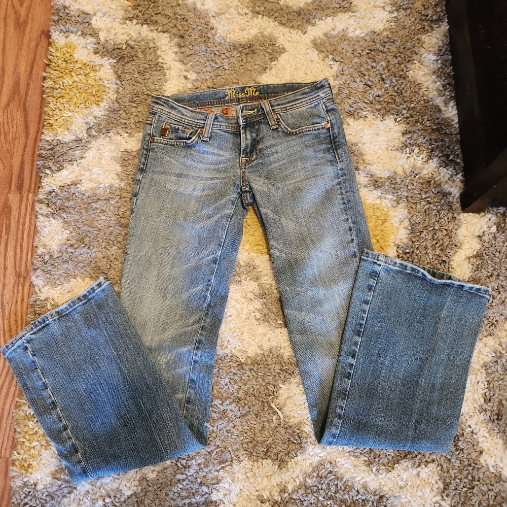 Miss Me Embellished Jeans 26